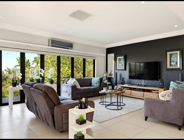 5 BEDROOM FREEHOLD FOR SALE IN ZIMBALI ESTATE